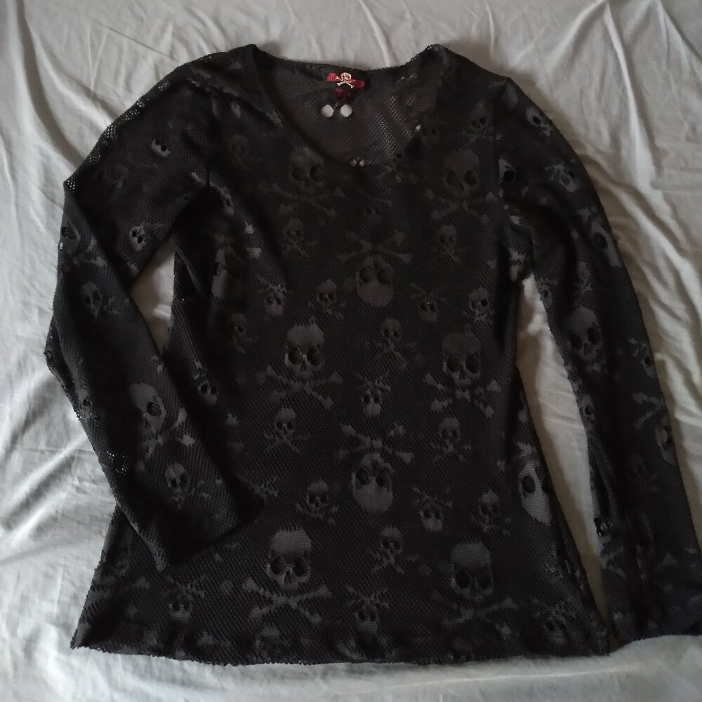 Black long sleeve mesh skull shirt size XL